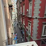 Modern Hospitality Exclusive Nápoly
