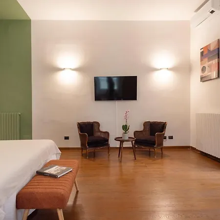 Modern Hospitality Exclusive Apartment