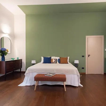 Modern Hospitality Exclusive * נאפולי