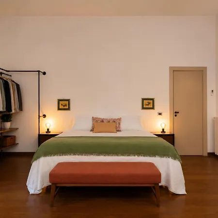 Modern Hospitality Exclusive * Neapel