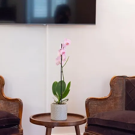 Modern Hospitality Exclusive Lejlighed